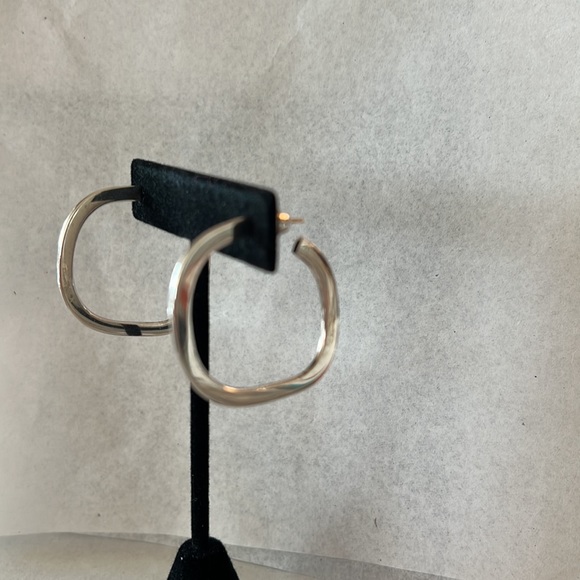 Solid Silver Square Hoop earrings - Picture 2 of 4